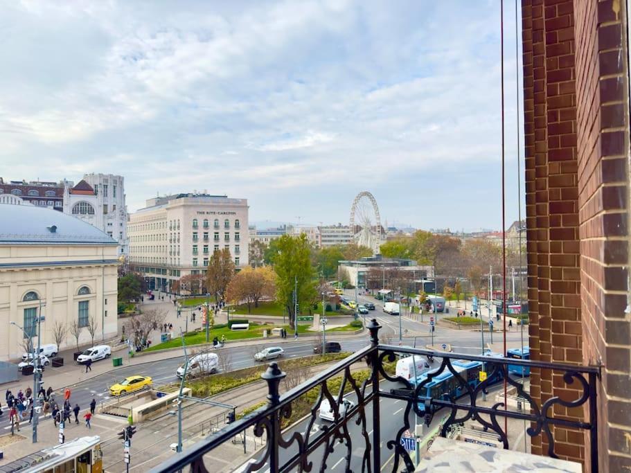 Premium Apartment By Hi - Central 2 Bedroom - Best View Βουδαπέστη Εξωτερικό φωτογραφία