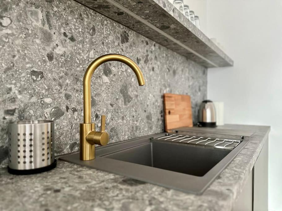 Premium Apartment By Hi - Central 2 Bedroom - Best View Βουδαπέστη Εξωτερικό φωτογραφία